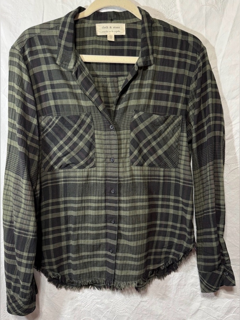 Cloth & Stone Green and Black Plaid Flannel Button-Down Shirt Small